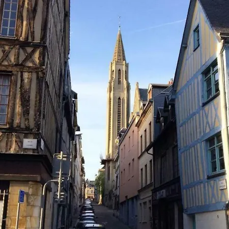 Studio - De Ville